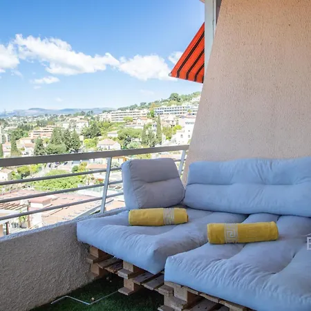 Beautiful With Terrace Ac And Parking *