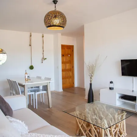 Beautiful With Terrace Ac And Parking Apartment Le Cannet